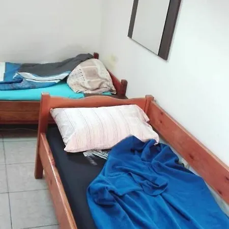 1 In Nikea Park * Golden Sands