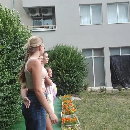 Apartament 1 In Nikea Park *